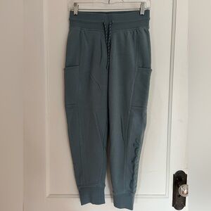 Reebok Women's Super Soft Fleece Gravity Jogger with Pocket | Size S